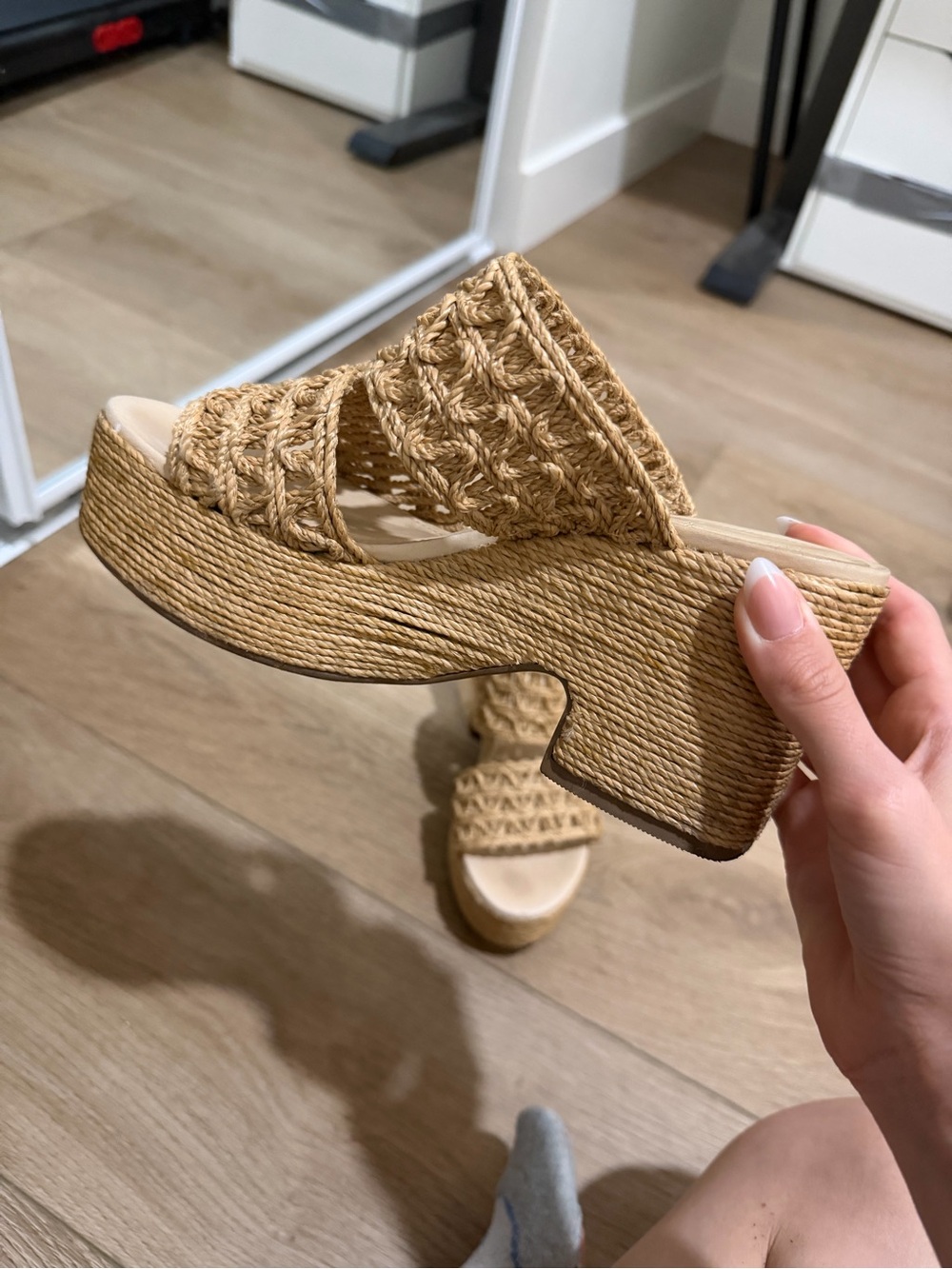 House of Harlow 1960 x REVOLVE Birdie Heel in Natural size 7.5 - Picture 7 of 8